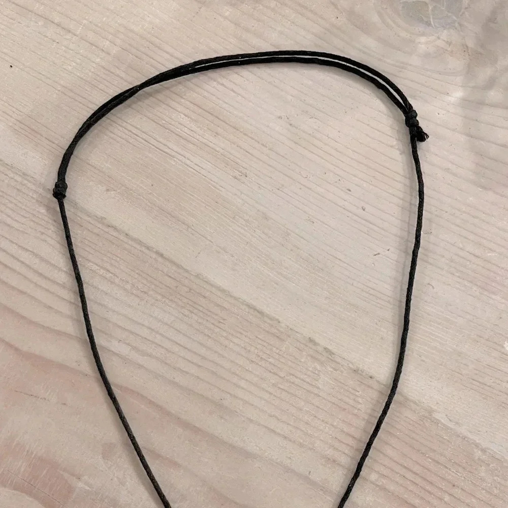 Stone necklace - Picture 5 of 8